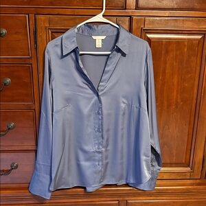 H&M Women's Blue Satin Button Down Shirt